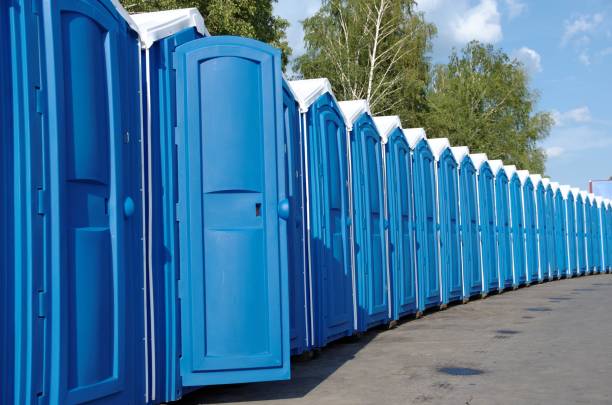 Best Portable restroom trailer rental  in Kenner, LA